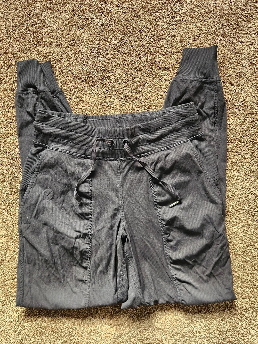 Lululemon Black Women's Joggers Size 4